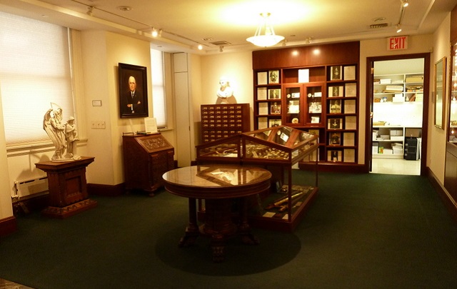 The Chancellor Robert R. Livingston Masonic Library | The 'Secret´ Libraries of New York City