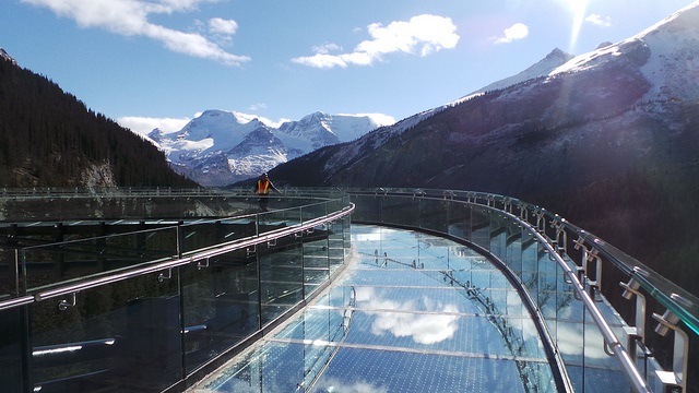 Glacier Skywalk in Alberta, Canada | 10 Best Places to Go This Summer